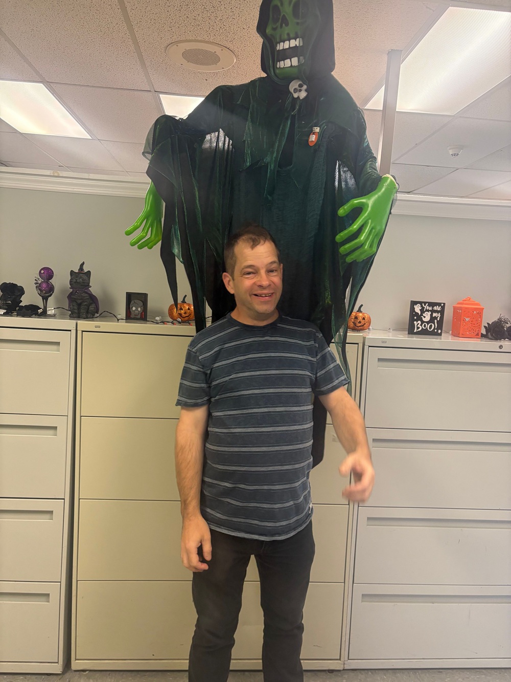 Citizens October E News 2025 Peter Decorating