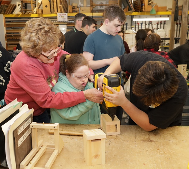 Farmingdale Woodshop  (7) sml